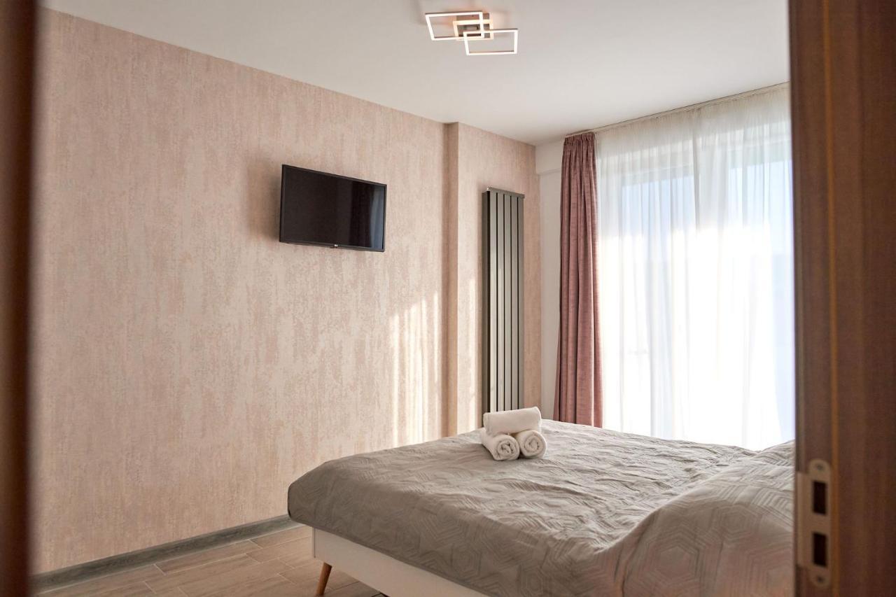 Blu Sea View Apartment - Spa Pools Beach Resort Mamaia Dış mekan fotoğraf